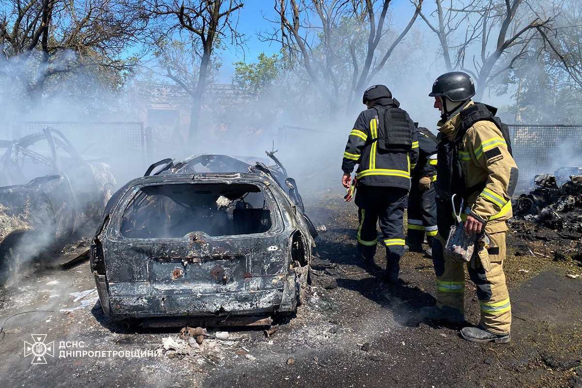 Ракетный удар по Днепропетровщине: есть погибшие, повреждены школа и амбулатория